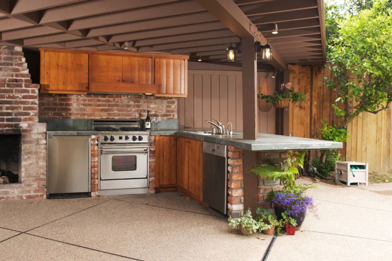 Outdoor Kitchen Installation in Charleston, SC
